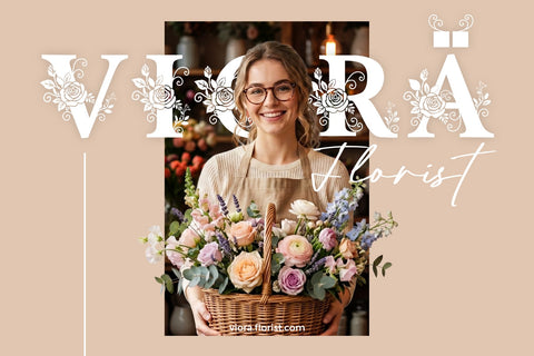 Lunéa | Floral Monogram Font Font Mozzatype 