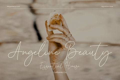 Magdalena Signature Font Mozarella 