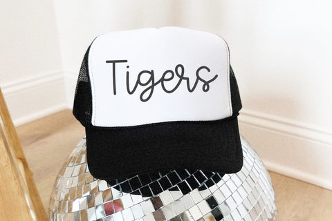 Magic Garden - Cute Handwritten Font Font KA Designs 