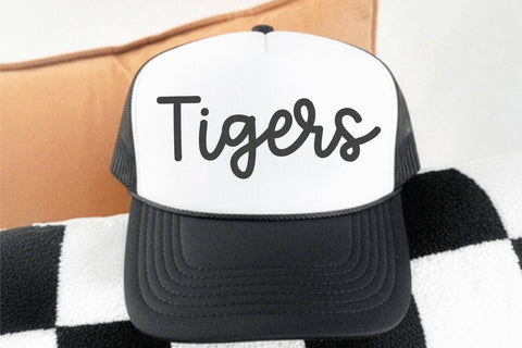 Marsha - Cute Script Font Font KA Designs 