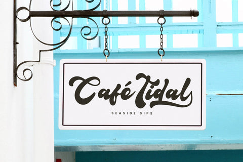 Midnight Antique - Retro Script Font Font Letterena Studios 