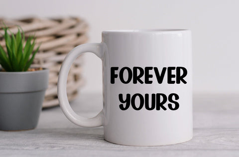 Minimalist Bold Font Yuby 