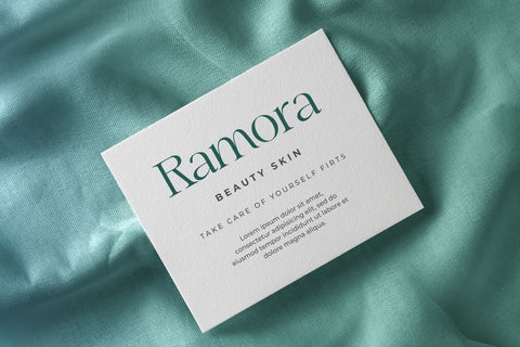 Modern Romance Font Zeenesia Std 