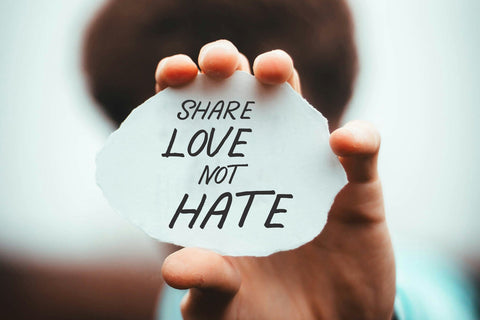 Momenteam Font Sulthan studio 