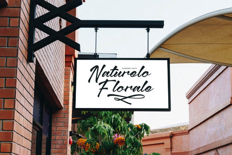 Monthesa Harezuki - Modern Handwritten Font Font Letterena Studios 