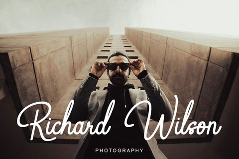 Moonlight Signature Font Rotterlab studio 