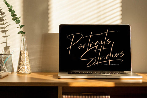 Mounttain Hillstoras - Modern Script Font Font Letterena Studios 