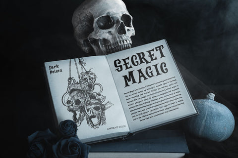 NIGHTMARE - Halloween Font Font Mozarella 