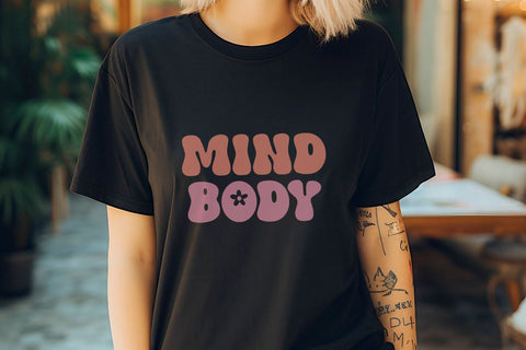 Nourish - Retro Groovy Font Font Masyafi Studio 