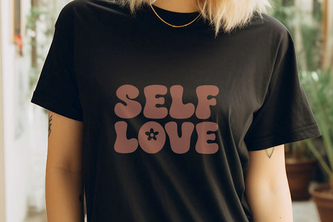 Nourish - Retro Groovy Font Font Masyafi Studio 