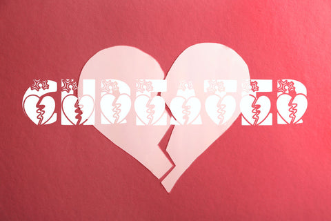 Novox Heartbreak Font Dm Letter Studio 