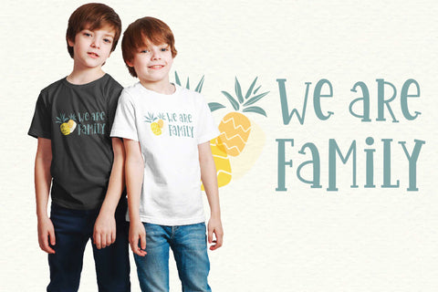 Pinaples | Display Font Font studioalmeera 