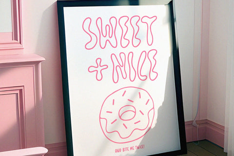Pinkie Slime - Groovy Outlined Font Font Timur type 