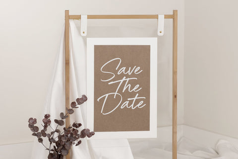 Piramides Summer - Modern Handwritten Script Font Font Timur type 