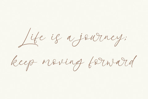 Qarlesya - Modern Elegant Script Font Letterena Studios 