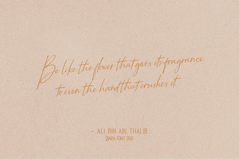 Qiara Font Duo Font studioalmeera 