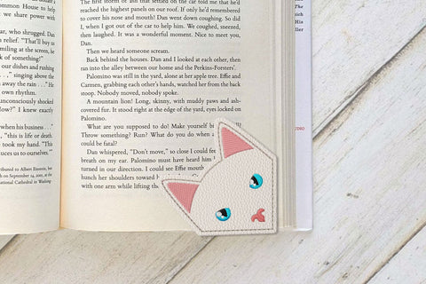 Realistic Cat Face Corner Bookmark ITH Applique Embroidery Embroidery/Applique DESIGNS Risa Rocks It 