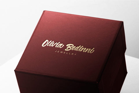 Reginetta - Bold Script Font Font StringLabs 