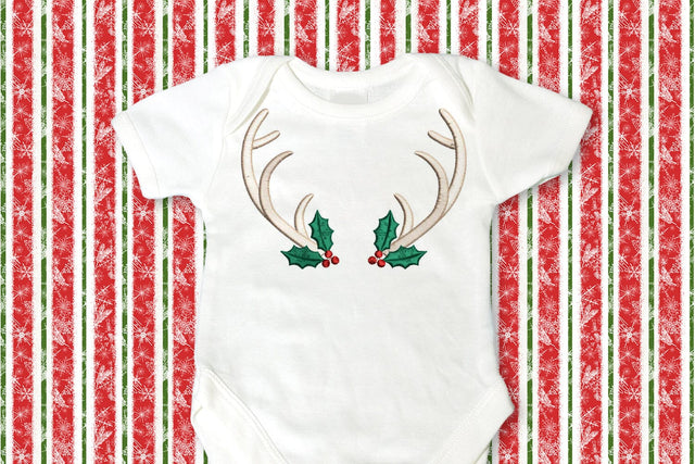 Reindeer Antlers with Holly Embroidery Embroidery/Applique DESIGNS Designed by Geeks 