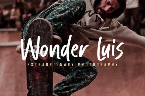 RIGHT NIGHT – DISPLAY FONT SVG MJB Letters Studio 