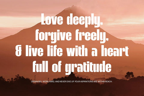 Rogerline - Modern Condensed Sans Serif Font studioalmeera 