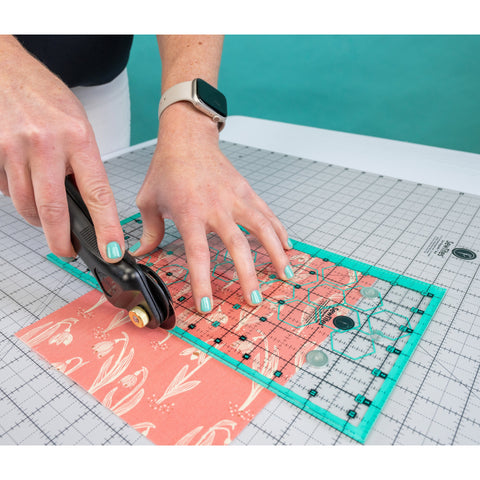 Sew Magnetic 6.5" x 12.5" Ruler with Applique and Embroidery Design Pack Physical SewTites 