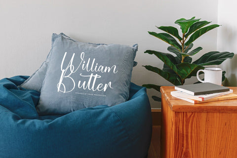 Shasty Garetha - Simple Handwritten Font Font Letterena Studios 