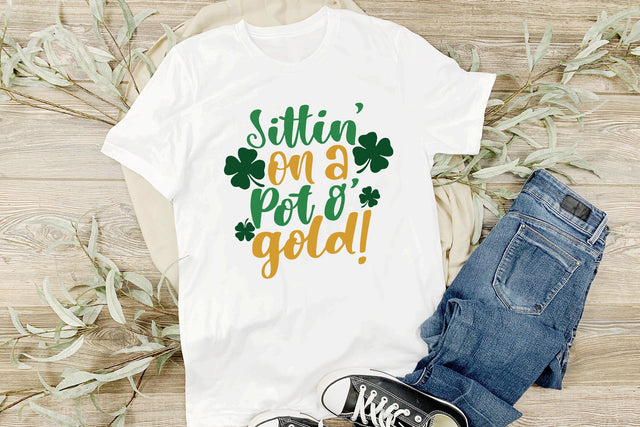 Sittin' On A Pot O Gold SVG SVG dapiyupi store 