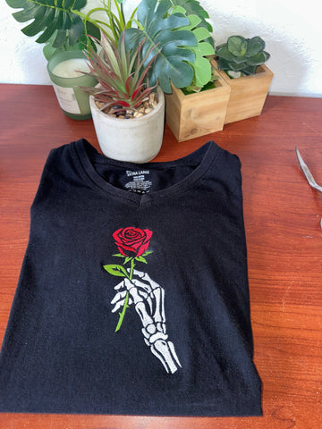 Skeleton hand & flower Embroidery Design 4 Sizes - File formats in pes,dst,jef,xxx,exp,vip,vp3, edgy, skull, Halloween, flower, popular Embroidery/Applique DESIGNS AestheticdesignsE 