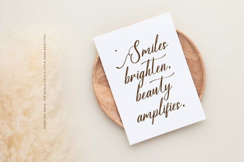 Sovinhaya Dictaselin - Modern Beauty Calligraphy Font Letterena Studios 