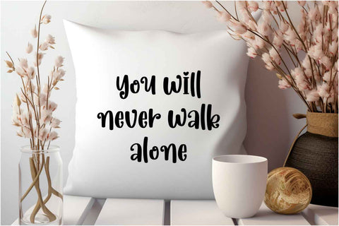 Sparkling - Christmas Font Font Mozarella 