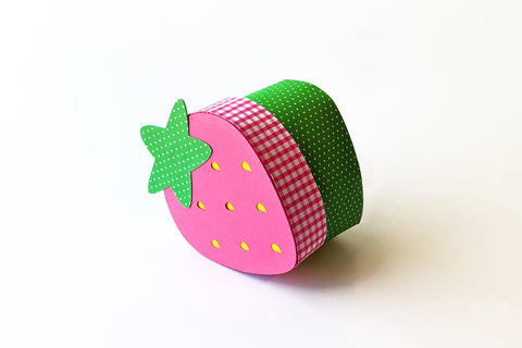 Strawberry Round Gift Box with Lid SVG 3D Paper Risa Rocks It 