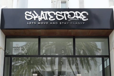 Street Rats - Natural Monoline Graffiti Typeface Font Mozzatype 