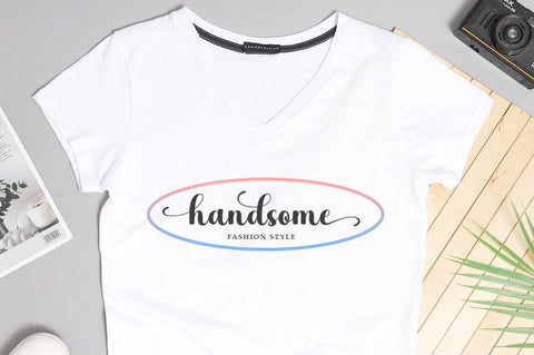 Sunday Script Font Rotterlab studio 