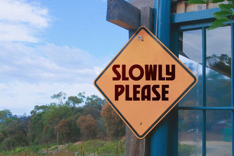 Theys - Modern Sans Serif Font Font studioalmeera 