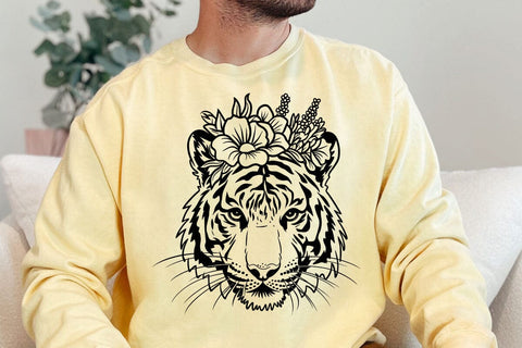 Tiger svg, tiger with glasses bubble gum , Tiger mascot svg , funny Wild Animal head Clipart, mascot logo Vector SVG DesignDestine 