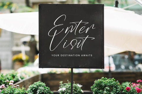 Trekfox Hunter - Modern Signature Font Font Letterena Studios 