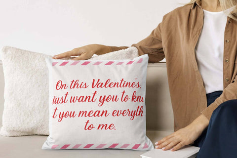 Valentine Rosyalin Font Prasetya Letter 