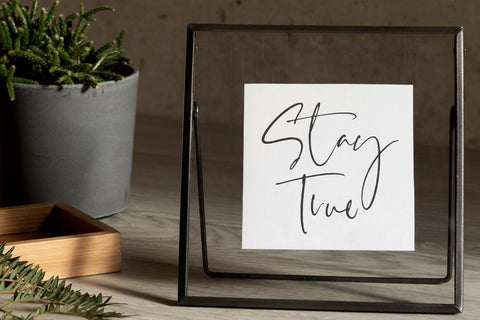 Villary Wisdom - Modern Handwritten Script Font Font Timur type 