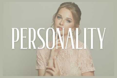 Wendy's Monday - Modern Serif Font studioalmeera 