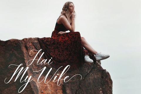 Wildane Script Font Fadeline Std. 