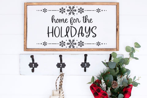 Winter Sky, Cute Handwritten Font for Cricut, Cursive Christmas Handwriting Font Designing Digitals 