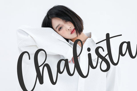 Winter Snowie Font Studio Natural Ink 