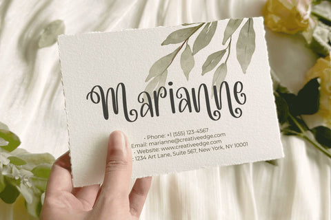 Wonderland Font Mozarella 