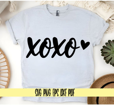 XOXO Valentine's Day Heart in 4 Colors - Digital Cut File for Cricut - SVG PNG PDF DXF EPS SVG DigitalDesigns365 