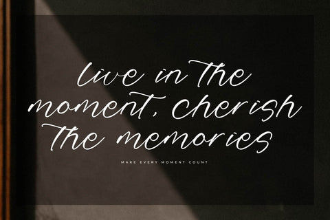 Yaellaf - Modern Handwritten Script Font Letterena Studios 