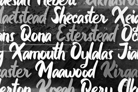 Agusta - Bold Script Font Font Ibey Design 