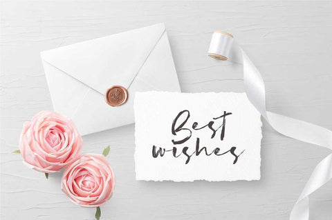 Aliters - Feminine font Font Vultype Co 