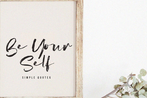 Aliters - Feminine font Font Vultype Co 