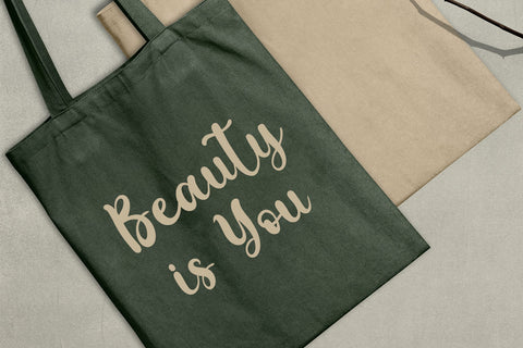 Alitha Christmas Font Afandi Studio 